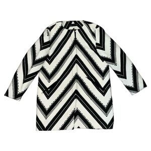 Zara Woman Black and White Patterned Long Sleeve Zip Up Coat Size Small